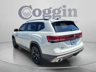 Volkswagen Atlas 2024 AWD Peak Edition SE 4Motion 4dr SUV w/Technology