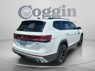 Volkswagen Atlas 2024 AWD Peak Edition SE 4Motion 4dr SUV w/Technology
