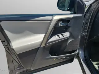 Toyota RAV4 2015 Limited 4dr SUV