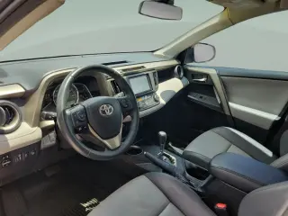Toyota RAV4 2015 Limited 4dr SUV