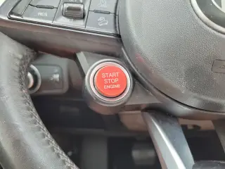 Alfa Romeo Stelvio 2020 Base 4dr Crossover