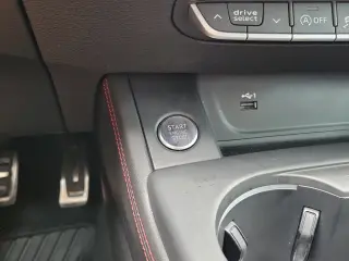 Audi A4 2018 AWD 2.0T quattro Premium Plus 4dr Sedan 7A