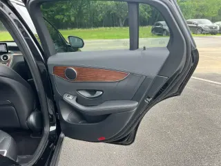 Mercedes-Benz GLC 2022 AWD GLC 300 4MATIC 4dr Coupe