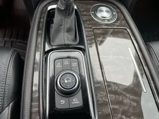 Nissan Armada 2023 4x2 Platinum 4dr SUV