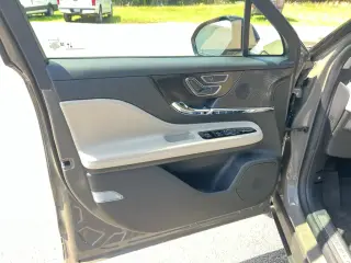 Lincoln Corsair 2025 Reserve 4dr SUV