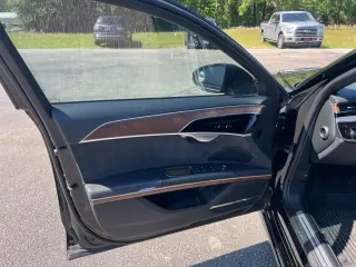 Audi A8 L 2021 AWD quattro 60 TFSI 4dr Sedan