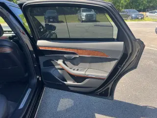 Audi A8 L 2021 AWD quattro 60 TFSI 4dr Sedan