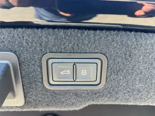Audi A8 L 2021 AWD quattro 60 TFSI 4dr Sedan