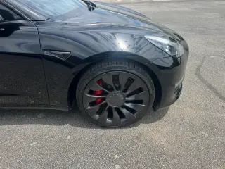 Tesla Model 3 2023 AWD Performance 4dr Sedan