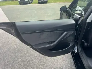 Tesla Model 3 2023 AWD Performance 4dr Sedan