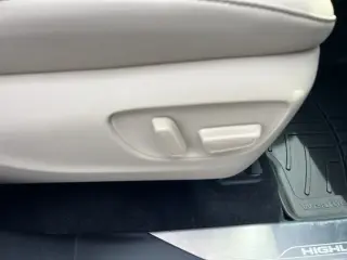 Toyota Highlander 2023 LE 4dr SUV