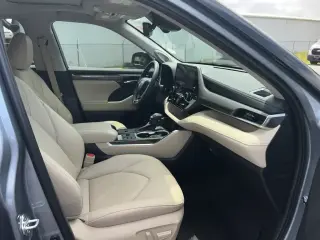 Toyota Highlander 2023 LE 4dr SUV