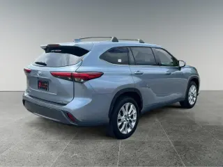 Toyota Highlander 2023 LE 4dr SUV