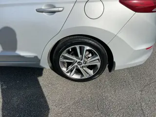 Hyundai ELANTRA 2018 SEL 4dr Sedan (US)
