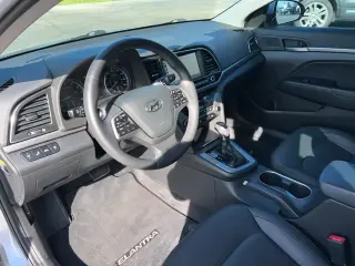 Hyundai ELANTRA 2018 SEL 4dr Sedan (US)