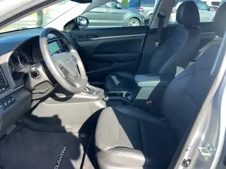 Hyundai ELANTRA 2018 SEL 4dr Sedan (US)