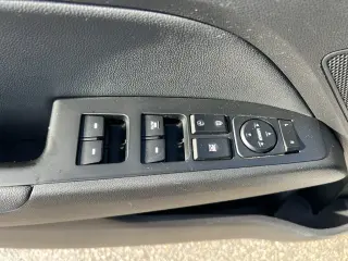 Hyundai ELANTRA 2018 SEL 4dr Sedan (US)