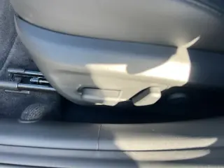 Hyundai ELANTRA 2018 SEL 4dr Sedan (US)