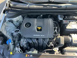 Hyundai ELANTRA 2018 SEL 4dr Sedan (US)