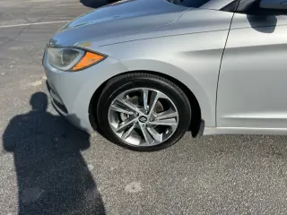 Hyundai ELANTRA 2018 SEL 4dr Sedan (US)