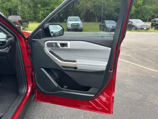 Ford Explorer 2024 XLT 4dr SUV