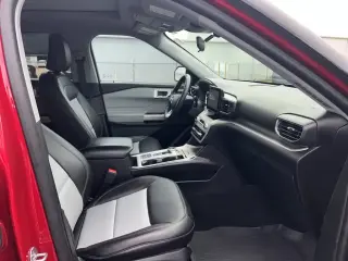 Ford Explorer 2024 XLT 4dr SUV