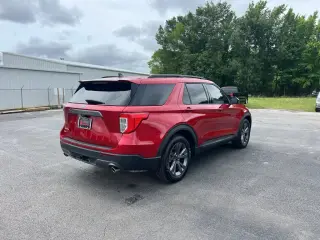Ford Explorer 2024 XLT 4dr SUV