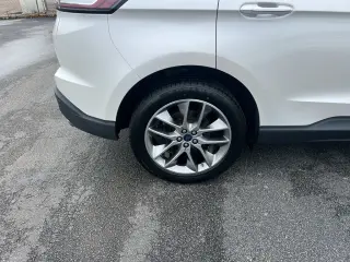 Ford Edge 2015 AWD Titanium 4dr Crossover