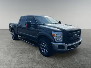 Ford F-250 Super Duty 2015 4x2 King Ranch 4dr Crew Cab 6.8 ft. SB Pickup