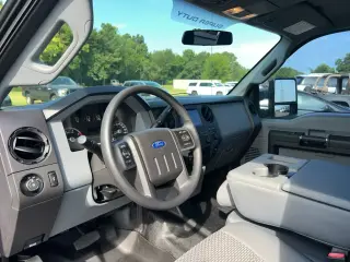 Ford F-250 Super Duty 2015 4x2 King Ranch 4dr Crew Cab 6.8 ft. SB Pickup