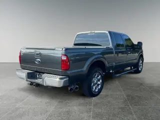 Ford F-250 Super Duty 2015 4x2 King Ranch 4dr Crew Cab 6.8 ft. SB Pickup