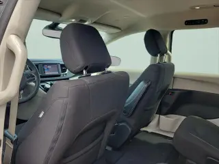 Chrysler Voyager 2023 LX 4dr Mini-Van