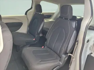 Chrysler Voyager 2023 LX 4dr Mini-Van