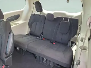 Chrysler Voyager 2023 LX 4dr Mini-Van