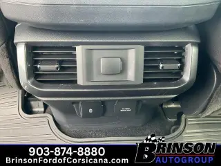 Ford F-150 2023 4x4 XL 4dr SuperCrew 5.5 ft. SB