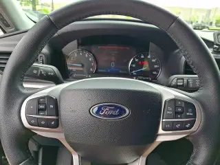 Ford Explorer 2023 AWD XLT 4dr SUV