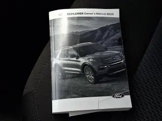 Ford Explorer 2023 AWD XLT 4dr SUV