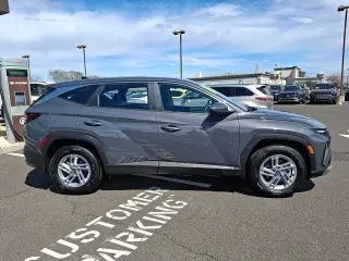 Hyundai TUCSON 2025 AWD SE 4dr SUV