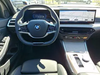 BMW 3 Series 2025 AWD 330i xDrive 4dr Sedan