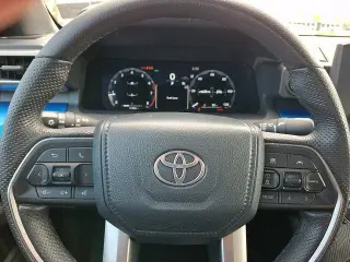 Toyota Tacoma 2024 4x4 SR5 4dr Double Cab 5.0 ft SB