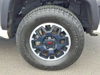 Toyota Tacoma 2024 4x4 SR5 4dr Double Cab 5.0 ft SB