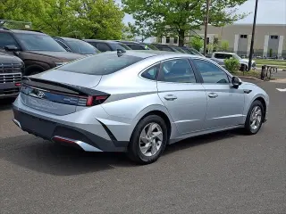 Hyundai SONATA 2025 SE 4dr Sedan