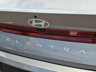 Hyundai ELANTRA 2024 SEL 4dr Sedan