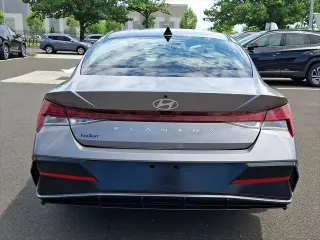 Hyundai ELANTRA 2024 SEL 4dr Sedan