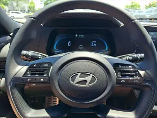Hyundai ELANTRA 2025 SEL Sport 4dr Sedan
