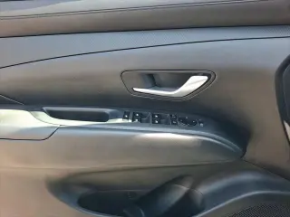 Hyundai TUCSON 2025 AWD SE 4dr SUV