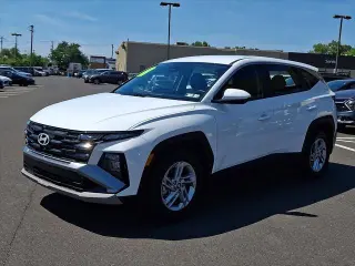 Hyundai TUCSON 2025 AWD SE 4dr SUV