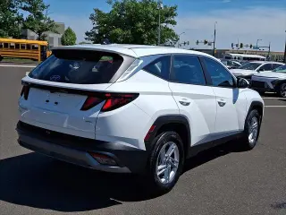 Hyundai TUCSON 2025 AWD SE 4dr SUV