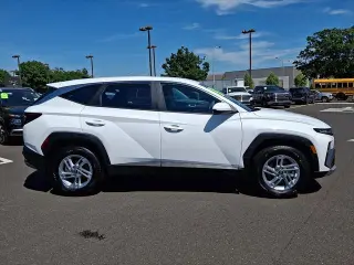 Hyundai TUCSON 2025 AWD SE 4dr SUV
