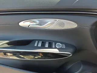 Genesis GV70 2025 AWD 2.5T Standard 4dr SUV